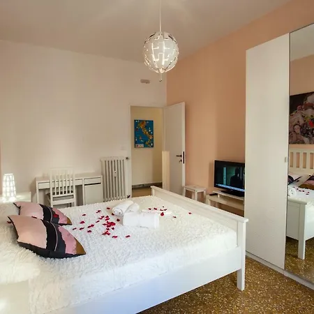 Traveller's In Gourmet District Near Center! Ρώμη